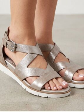 Söfft Mirabelle Leather Sandals Size 7M Metallic Taupe